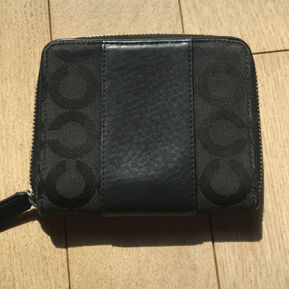 Coach Wallet - Picture 4 of 6